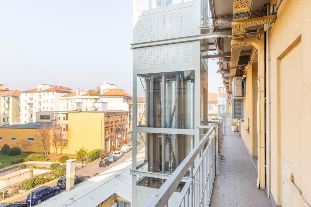 Modern Apartment In Milano Centrale Next To Metro M5 - Sarca 73 Exterior photo